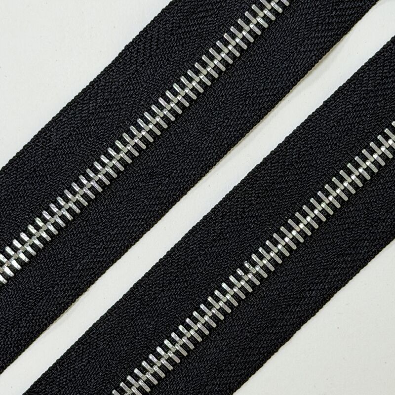 Sealed Oil Seal Process Euro Teeth Brass Zipper Tear Resistant #5 Fabric Strap Zipper